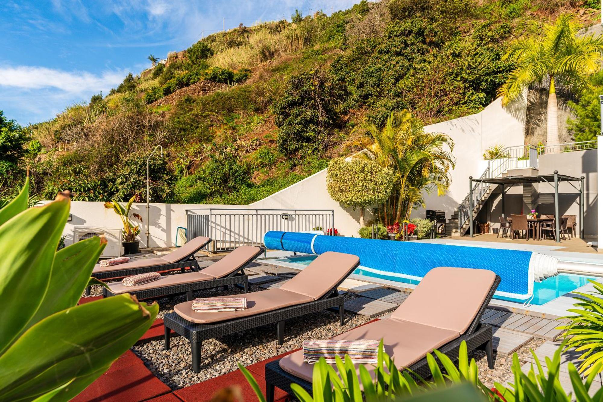 Villa Nunes, Big Holiday House With Private Pool Calheta  Exteriör bild